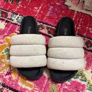ROAM grey Padded Slide Sandals